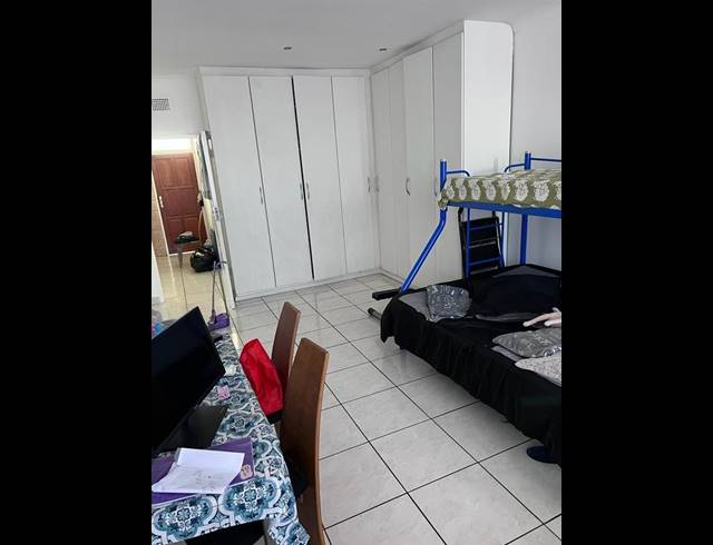 2 BEDROOM APARTMENT FOR SALE IN PRETORIA GARDENS